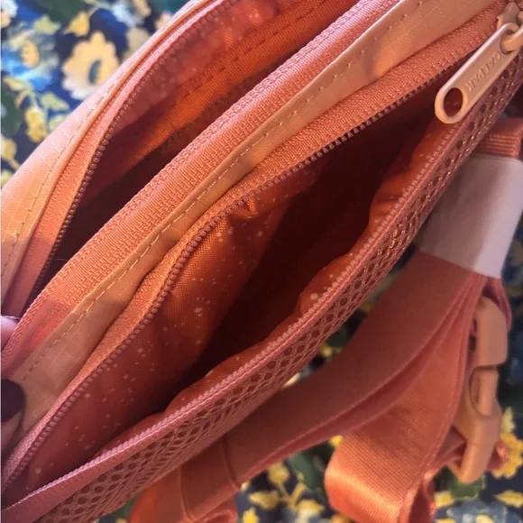 NWT Calpak Peach Crossbody Bag - Picture 6 of 6